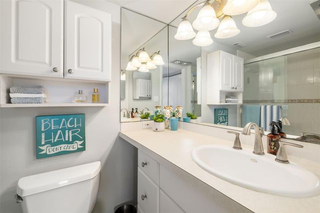 1770 BENJAMIN FRANKLIN DRIVE 203, Sarasota, FL 34236