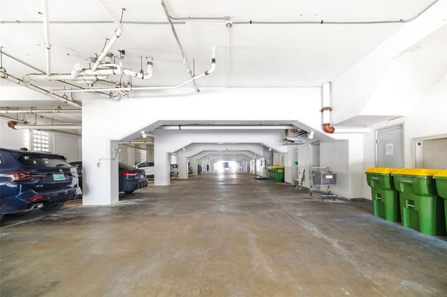 1770 BENJAMIN FRANKLIN DRIVE 203, Sarasota, FL 34236