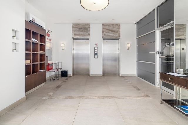 1770 BENJAMIN FRANKLIN DRIVE 203, Sarasota, FL 34236