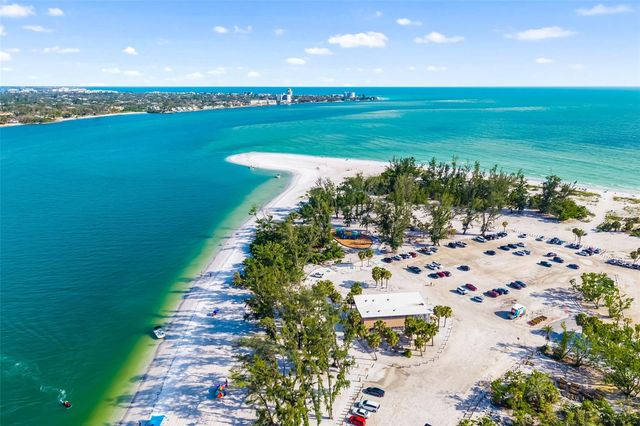 1770 BENJAMIN FRANKLIN DRIVE 203, Sarasota, FL 34236