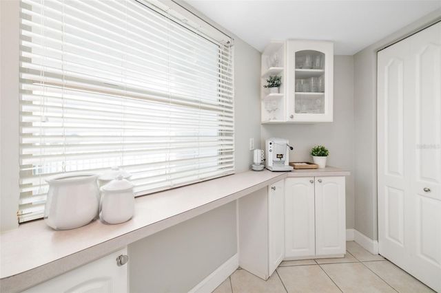 1770 BENJAMIN FRANKLIN DRIVE 203, Sarasota, FL 34236