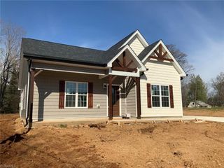 2802 Merryweather Road, Greensboro, NC 27407