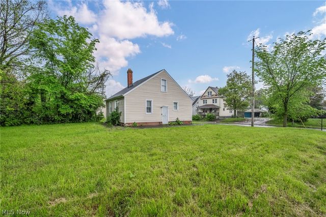 10212 Benham Avenue, Cleveland, OH 44105