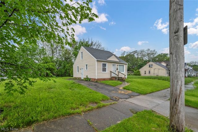 10212 Benham Avenue, Cleveland, OH 44105