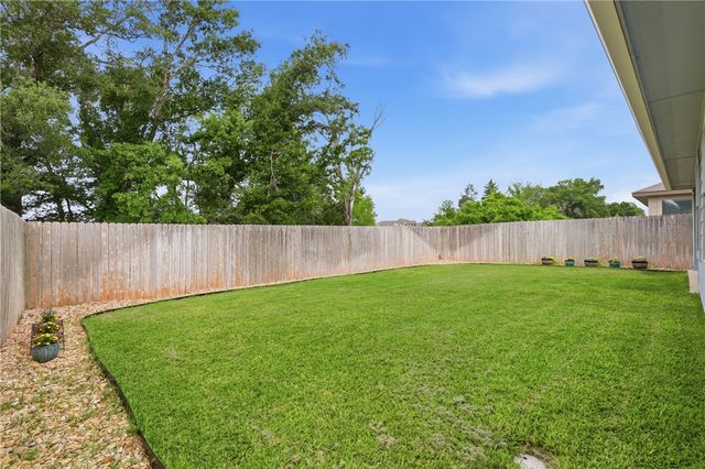 1943 Thorndyke Lane, Bryan, TX 77807