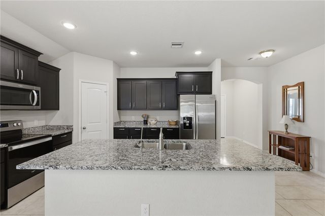 1943 Thorndyke Lane, Bryan, TX 77807