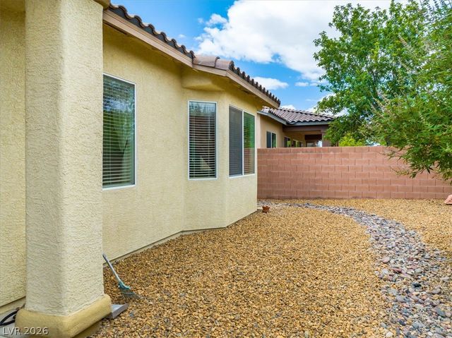 4725 Santa Fiora Street, Pahrump, NV 89061