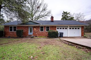 207 W 23rd Street, Russellville, AR 72802