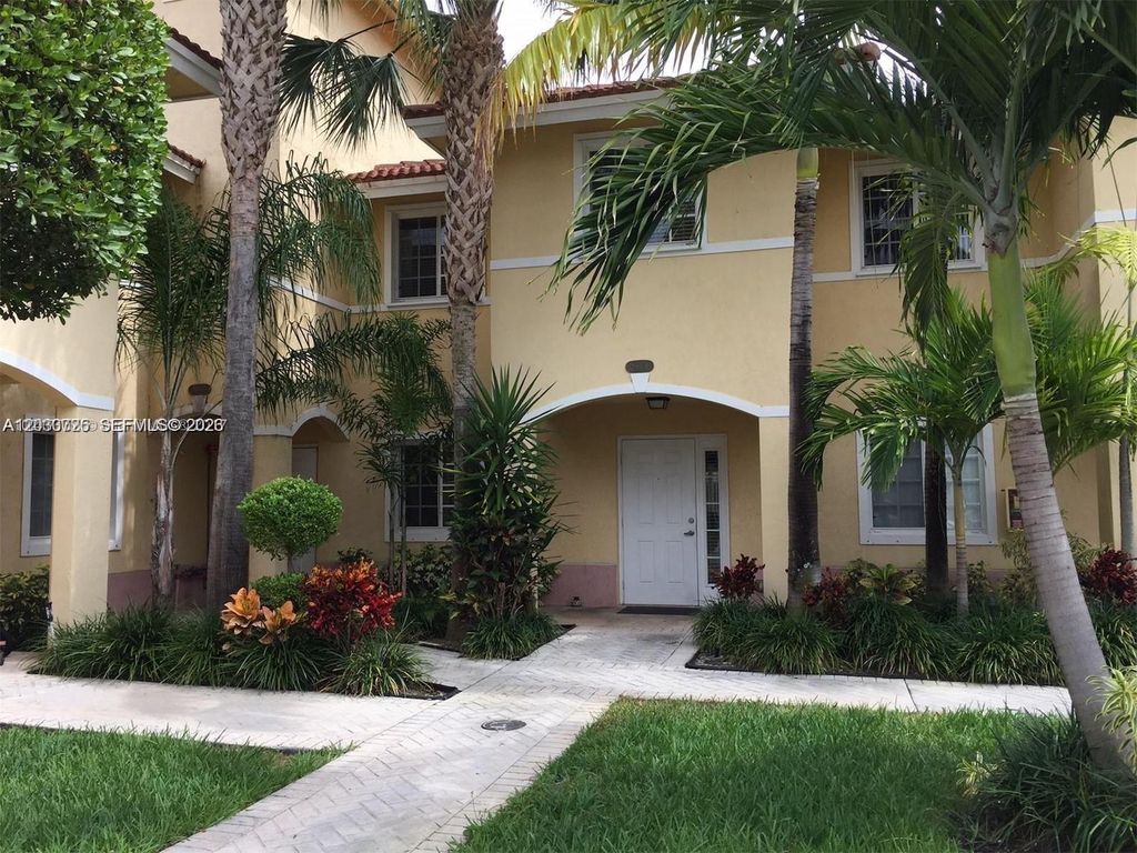Image 1 of property listing at 2066 NE 167th St 3-108, North Miami Beach, FL 33162