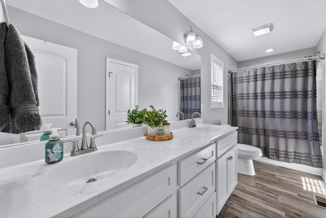 961 Fairlane Dr, Lewisburg, TN 37091