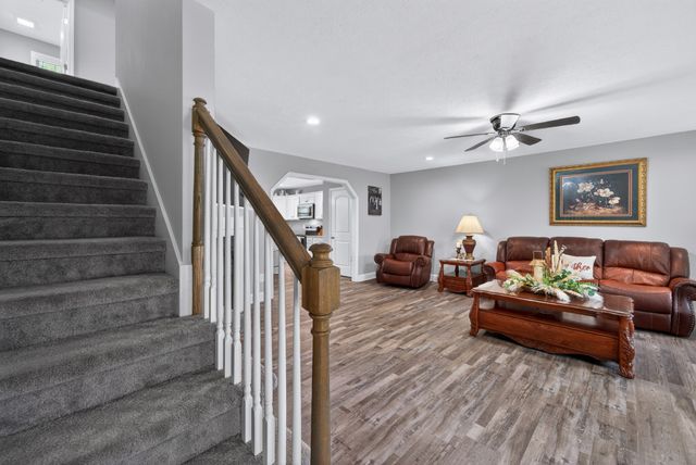 961 Fairlane Dr, Lewisburg, TN 37091