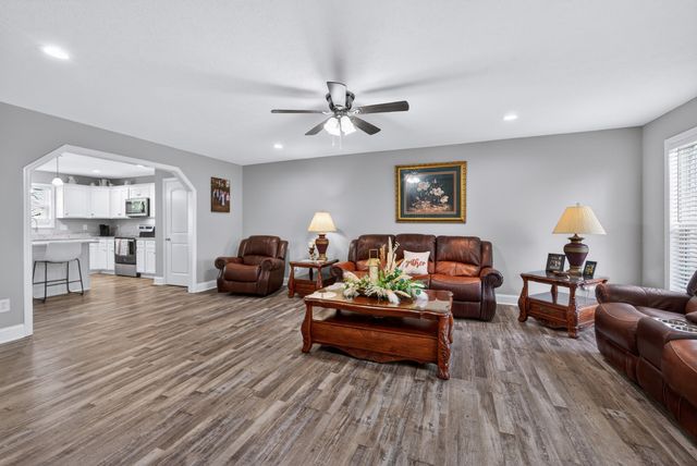 961 Fairlane Dr, Lewisburg, TN 37091