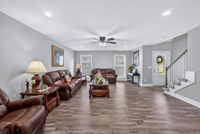 961 Fairlane Dr, Lewisburg, TN 37091