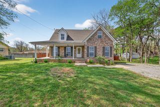 961 Fairlane Dr, Lewisburg, TN 37091