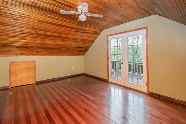 129 Douglas Hollow, Olive Hill, KY 41164