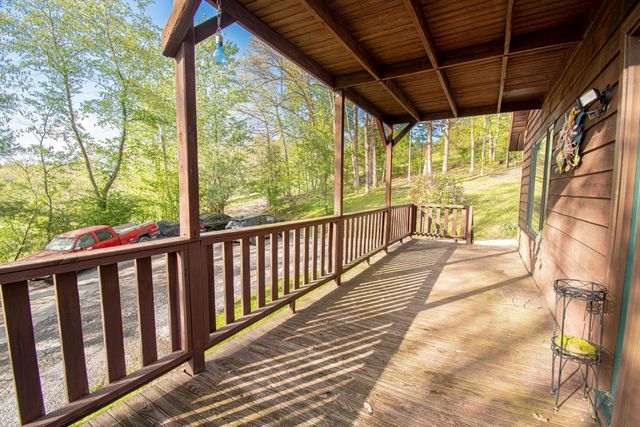 129 Douglas Hollow, Olive Hill, KY 41164