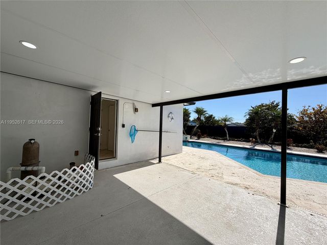 16320 SW 278th St, Homestead, FL 33031