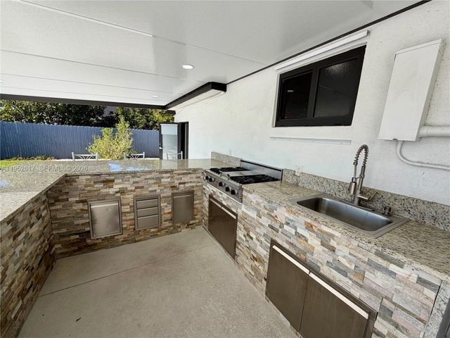 16320 SW 278th St, Homestead, FL 33031