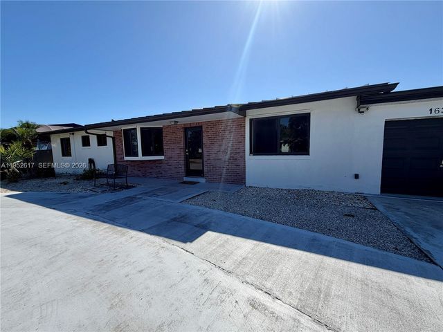 16320 SW 278th St, Homestead, FL 33031