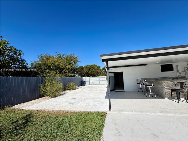 16320 SW 278th St, Homestead, FL 33031