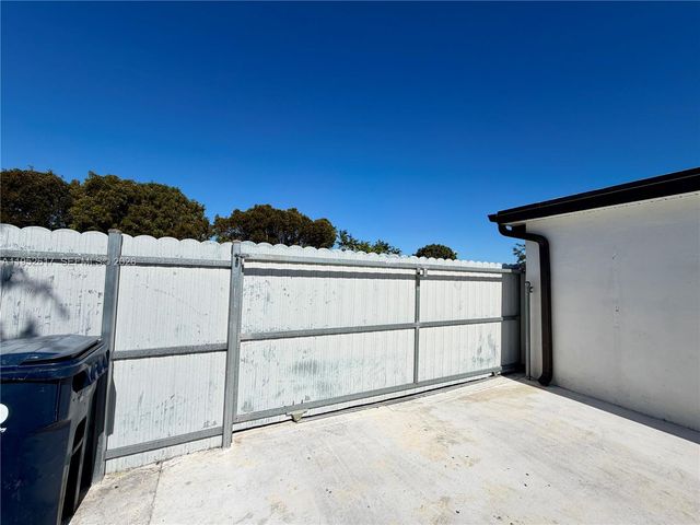 16320 SW 278th St, Homestead, FL 33031