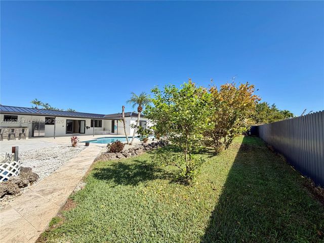 16320 SW 278th St, Homestead, FL 33031