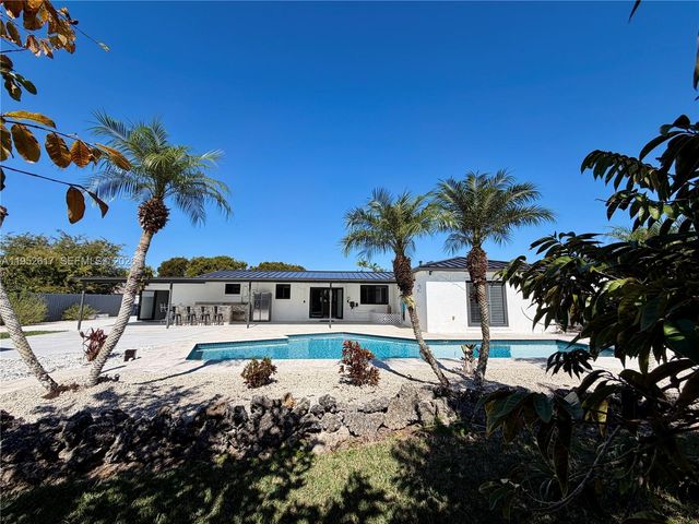 16320 SW 278th St, Homestead, FL 33031