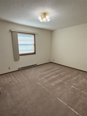 3458 Miller Street, Eau Claire, WI 54701