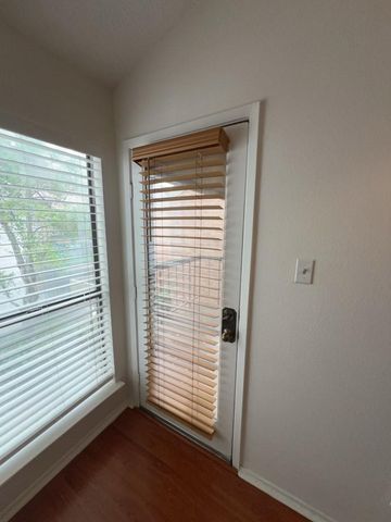 10053 Westpark Drive 332, Houston, TX 77042
