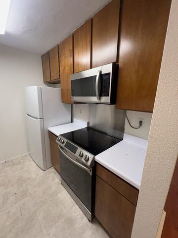 10053 Westpark Drive 332, Houston, TX 77042
