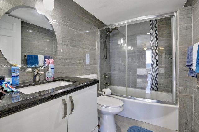 20515 E Country Club Drive 2147, Aventura, FL 33180