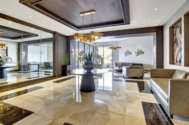 20515 E Country Club Drive 2147, Aventura, FL 33180