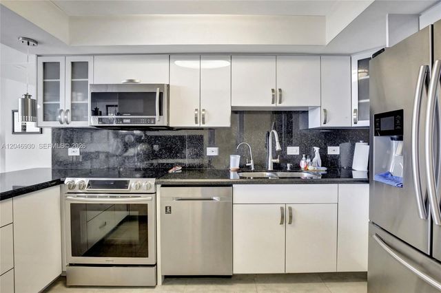 20515 E Country Club Drive 2147, Aventura, FL 33180