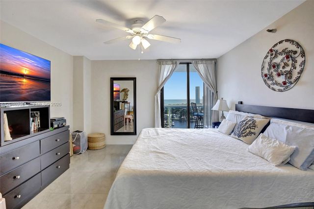 20515 E Country Club Drive 2147, Aventura, FL 33180