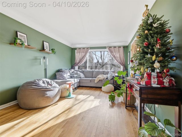 1222 E Lincoln Avenue, Royal Oak Charter Township, MI 48067