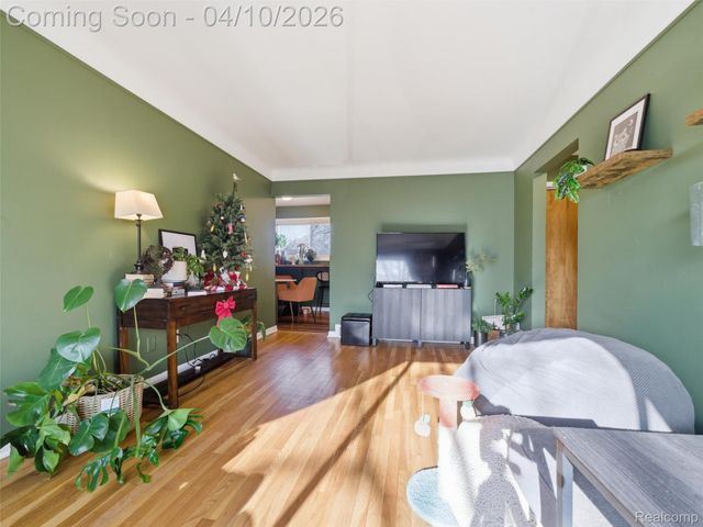 1222 E Lincoln Avenue, Royal Oak Charter Township, MI 48067