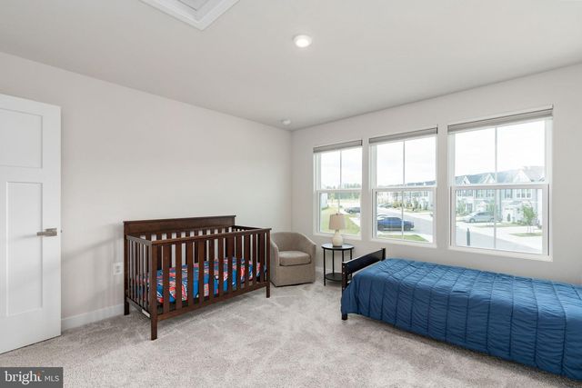 18370 CENTENNIAL CIR, Ruther Glen, VA 22546