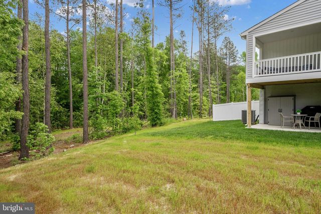 18370 CENTENNIAL CIR, Ruther Glen, VA 22546