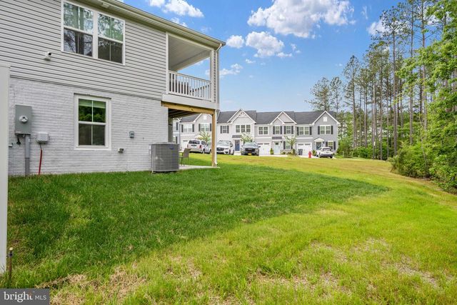 18370 CENTENNIAL CIR, Ruther Glen, VA 22546