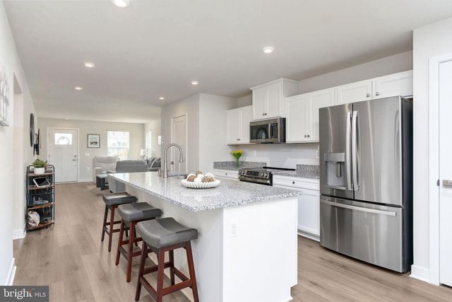 18370 CENTENNIAL CIR, Ruther Glen, VA 22546