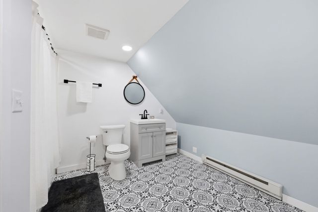 91 N Main St, East Longmeadow, MA 01028