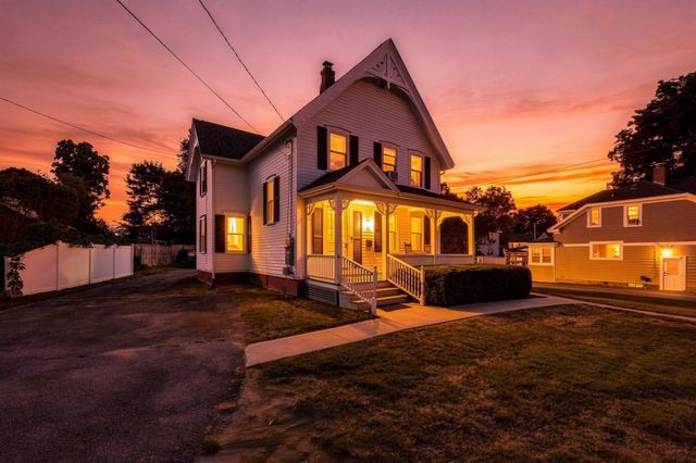 91 N Main St, East Longmeadow, MA 01028