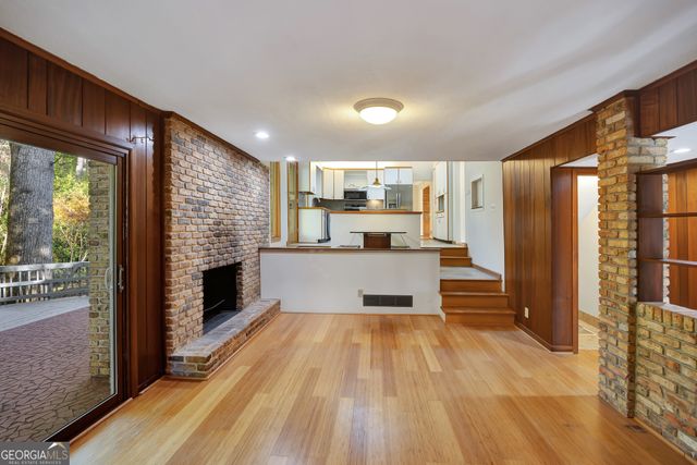 3278 Embry Hills Drive, Atlanta, GA 30341