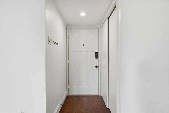 2505 Wedglea Drive 114, Dallas, TX 75211