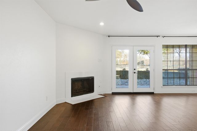 2505 Wedglea Drive 114, Dallas, TX 75211