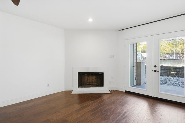 2505 Wedglea Drive 114, Dallas, TX 75211