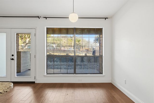 2505 Wedglea Drive 114, Dallas, TX 75211