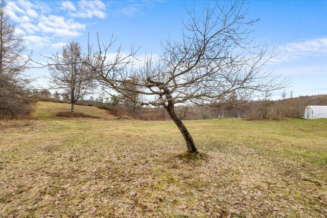 142 King Pond Road, Woodbury, VT 05650
