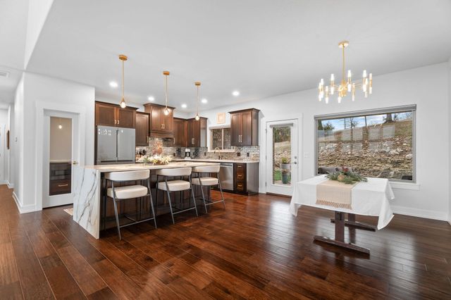 617 Meadowview Lane, Saddlebrooke, MO 65630