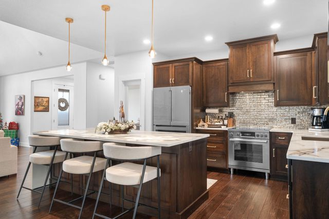 617 Meadowview Lane, Saddlebrooke, MO 65630